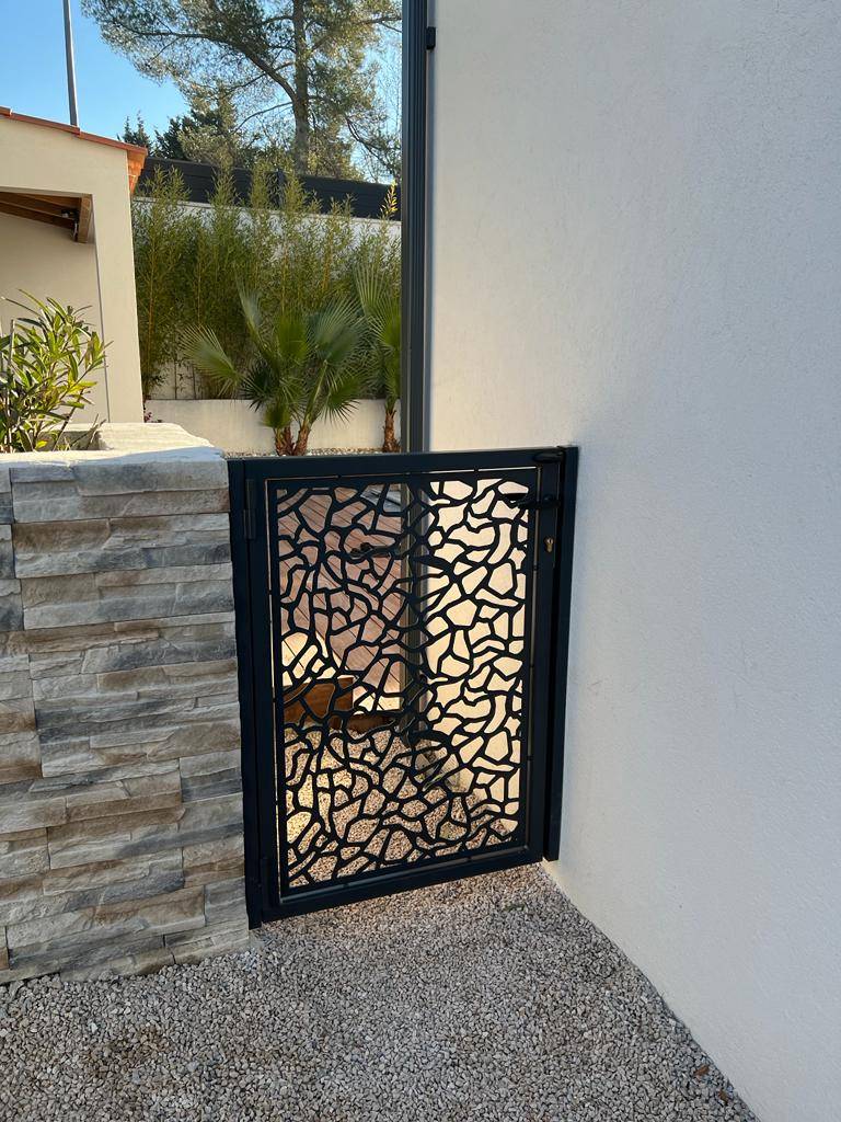 portillon sur mesure découpe laser cabries