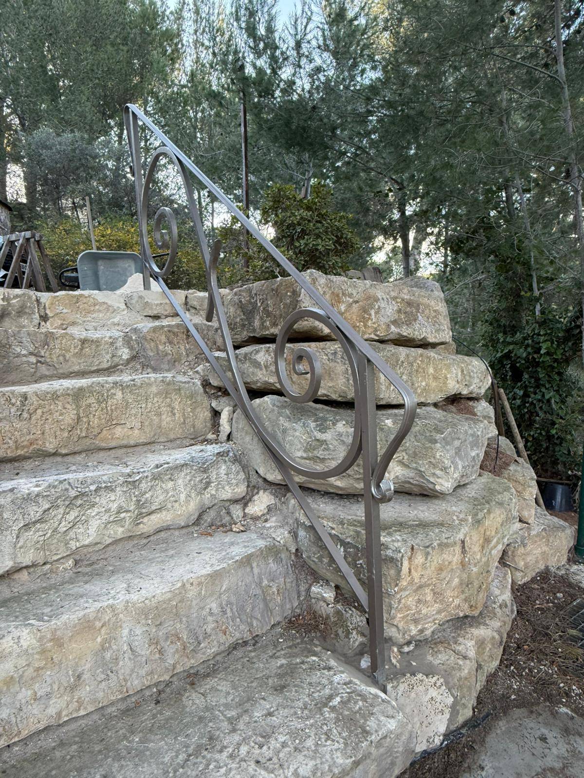 rampe escalier fer forgé velaux