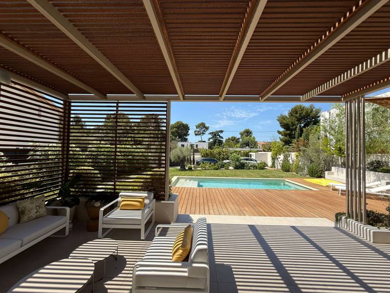 pergola design bois et acier sur mesure lambesc